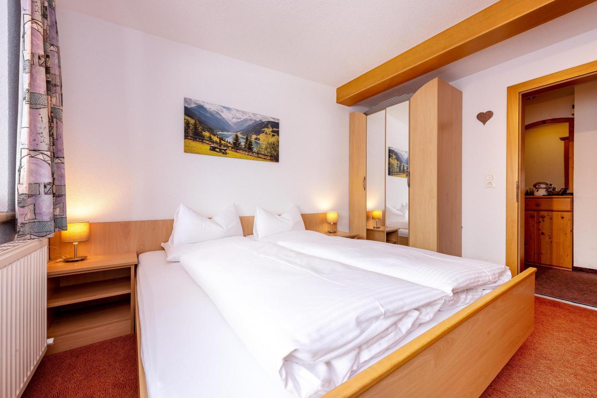Astegg, Alpengasthof Finkenberg Chambre photo