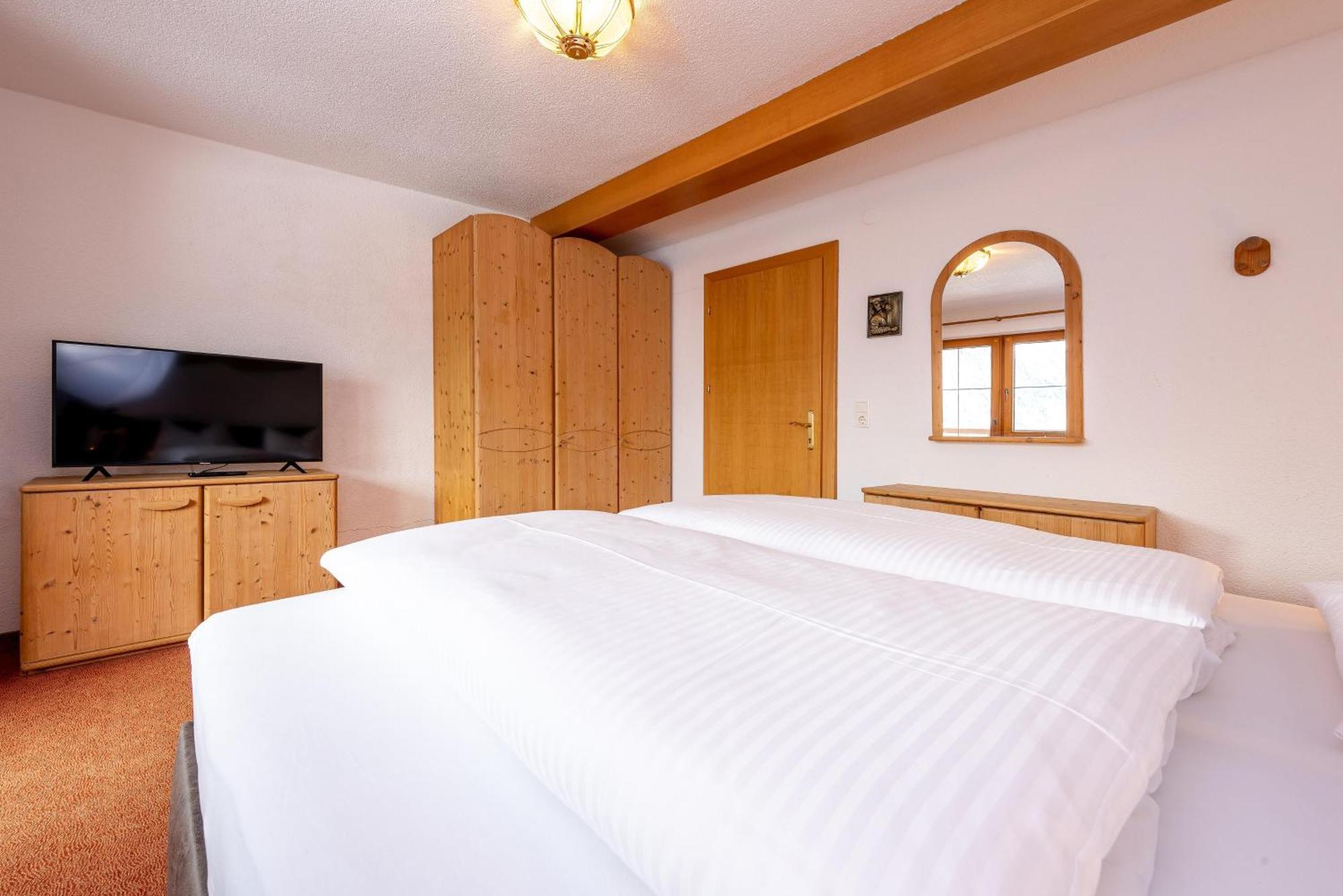 Astegg, Alpengasthof Finkenberg Chambre photo