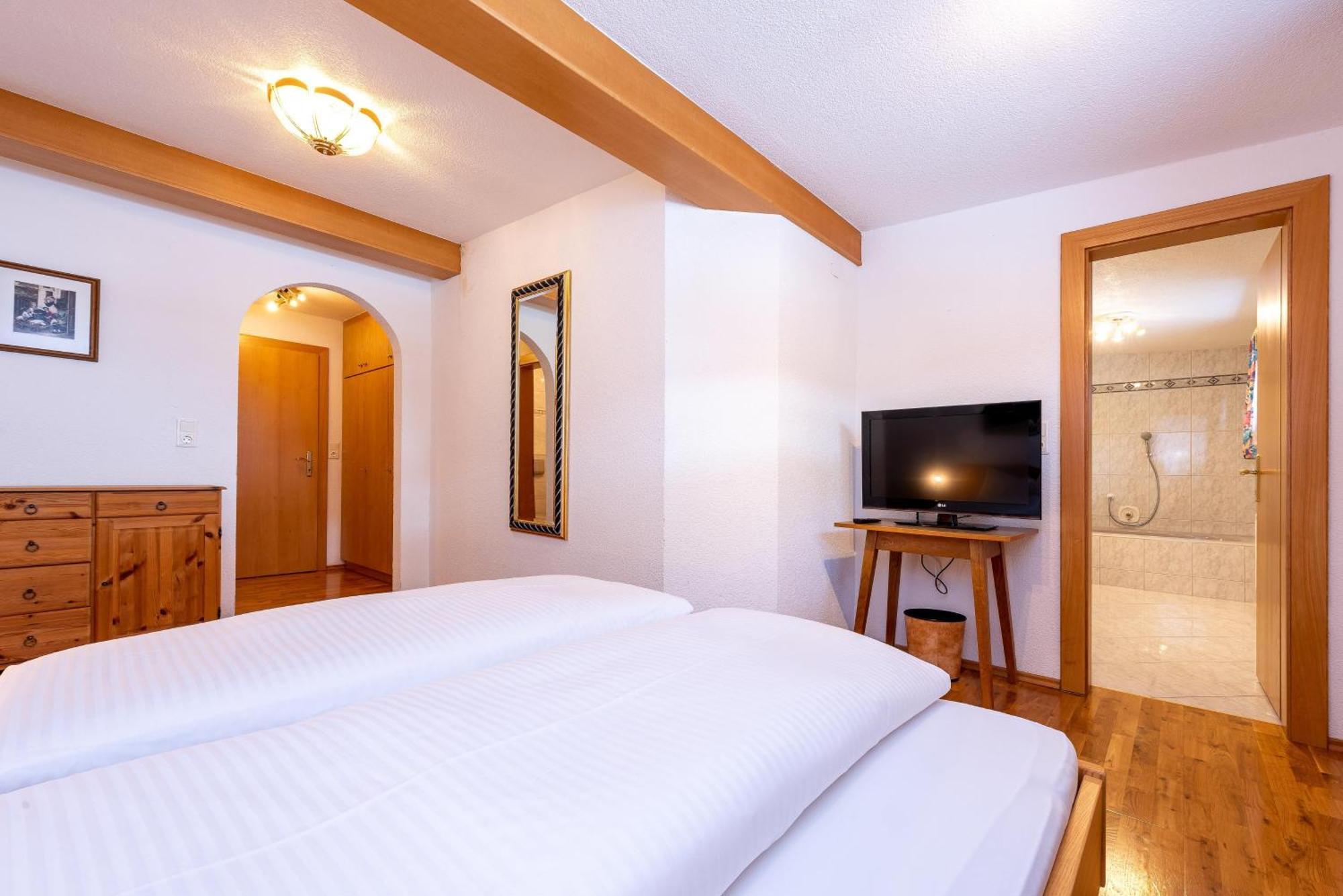 Astegg, Alpengasthof Finkenberg Chambre photo
